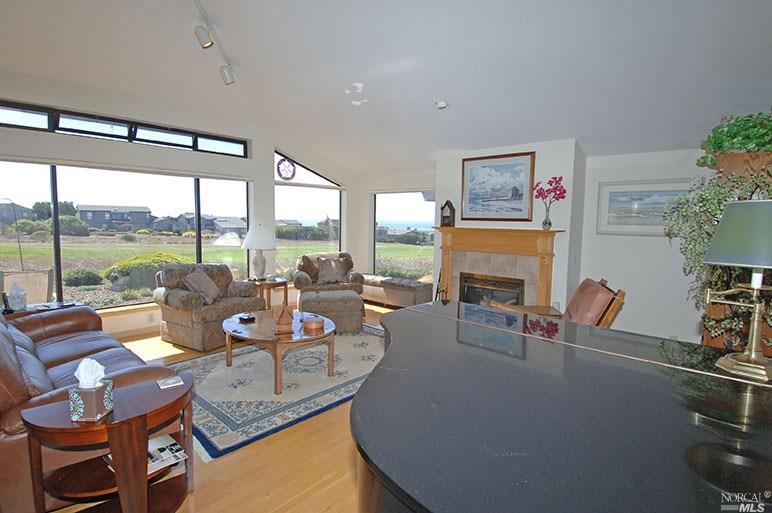 19940 Heron Dr, Bodega Bay, CA 94923 photo 4