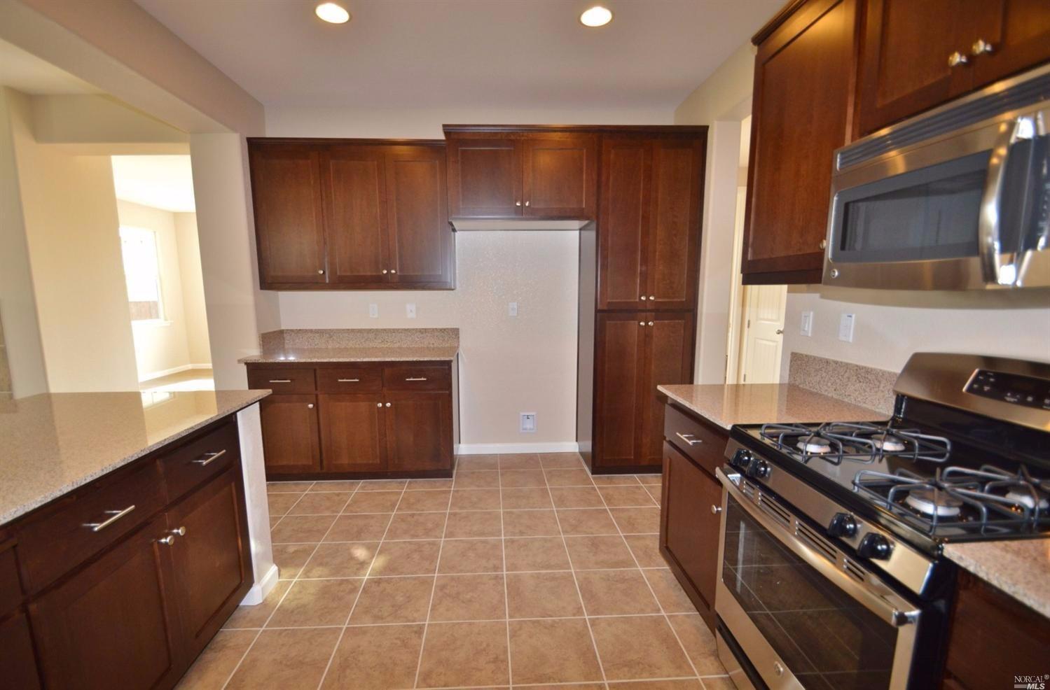 1174 Azevedo Ranch Rd, Vallejo, CA 94591 photo 4