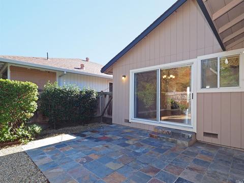 1137 Hillside Dr, Healdsburg, CA 95448 photo 16