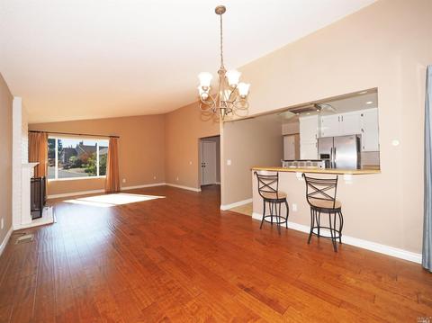 1137 Hillside Dr, Healdsburg, CA 95448 photo 7