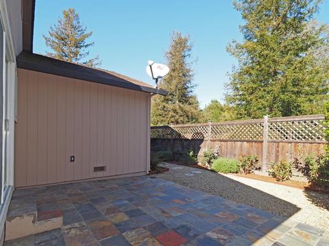 1137 Hillside Dr, Healdsburg, CA 95448 photo 17