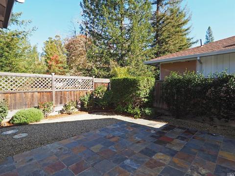 1137 Hillside Dr, Healdsburg, CA 95448 photo 18