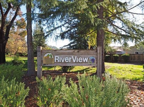 1137 Hillside Dr, Healdsburg, CA 95448 photo 2