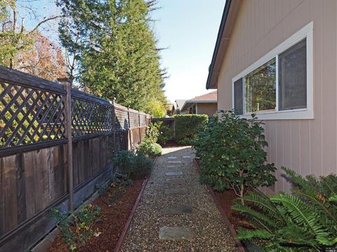 1137 Hillside Dr, Healdsburg, CA 95448 photo 22
