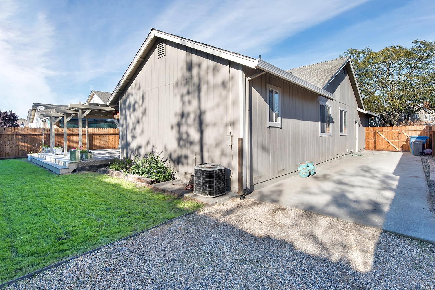7885 Dove Ln, Windsor, CA 95492 photo 25