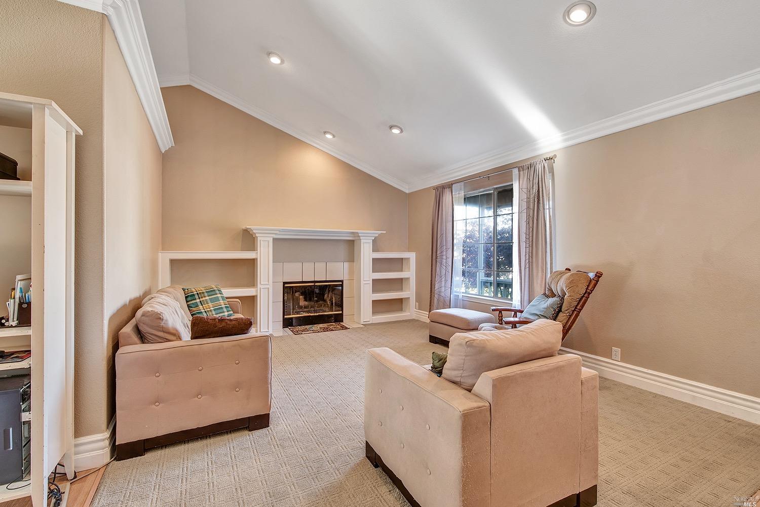7885 Dove Ln, Windsor, CA 95492 photo 4