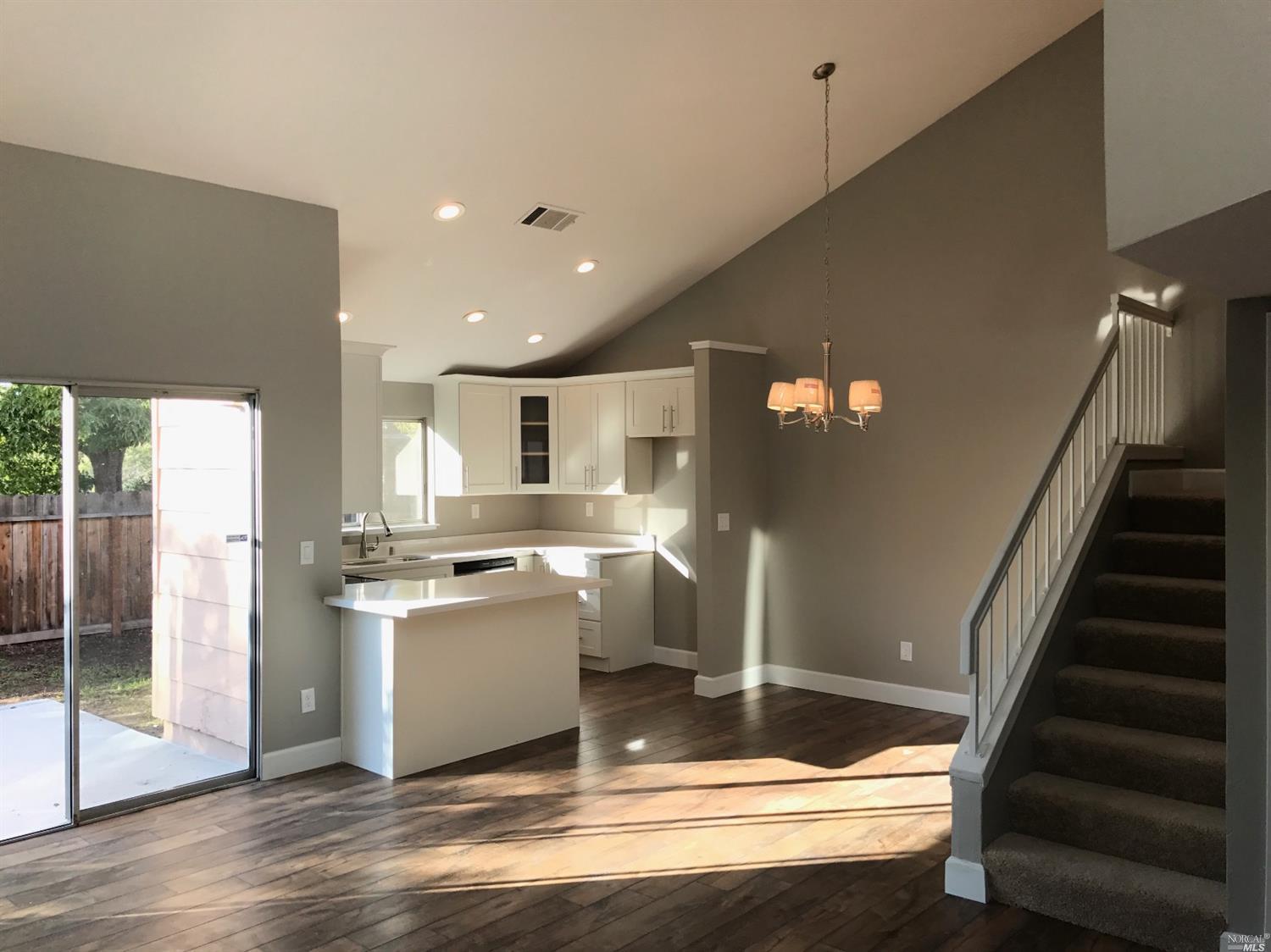 118 Stageline Ct, Vallejo, CA 94591 photo 2