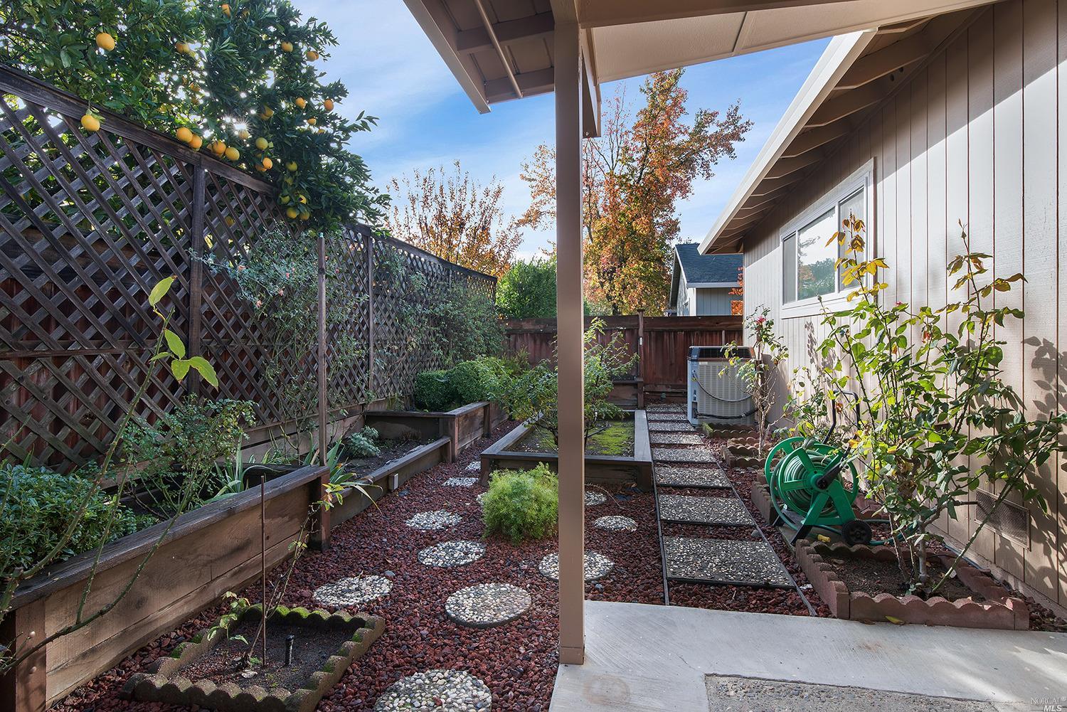 224 Prune Tree Dr, Healdsburg, CA 95448 photo 22
