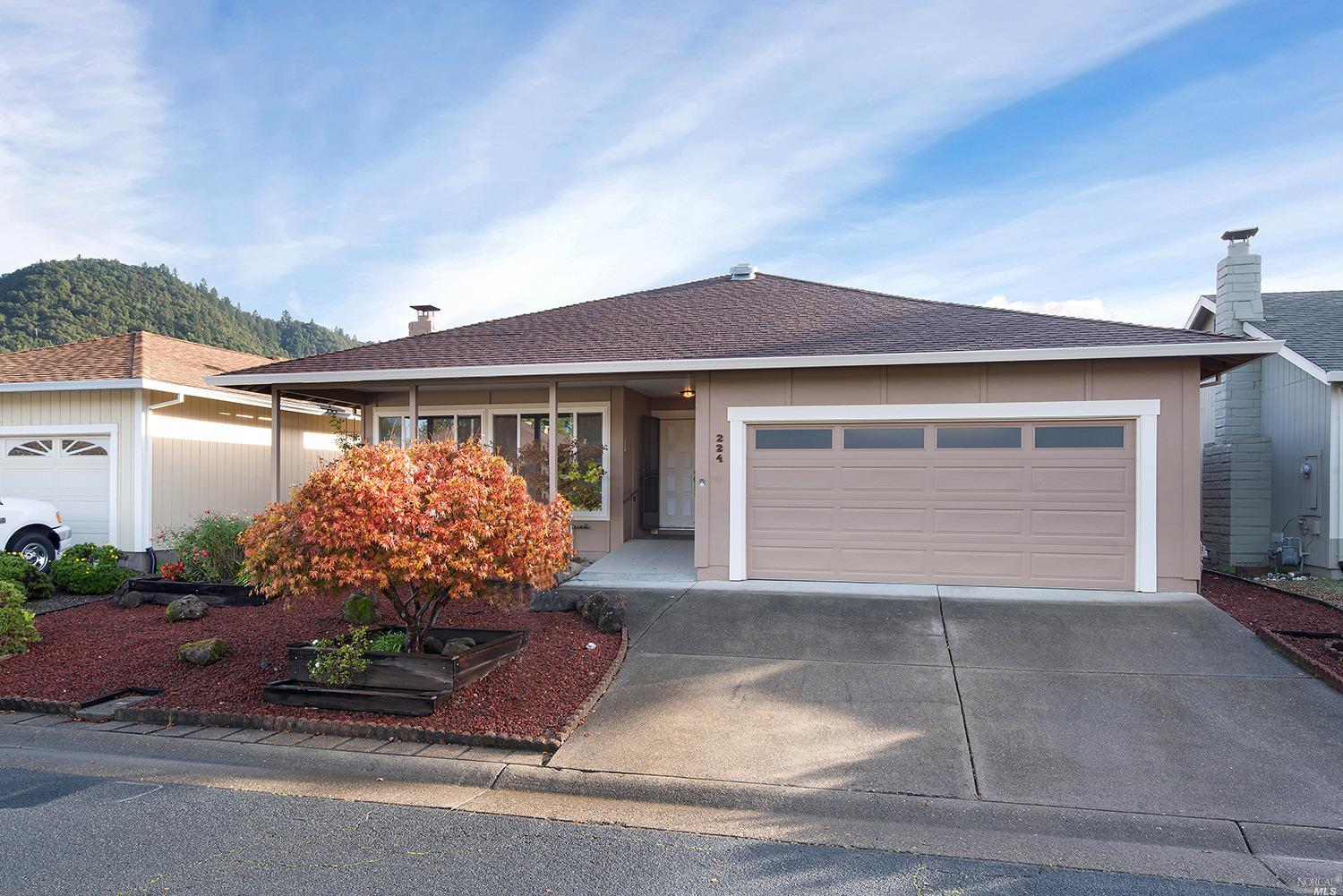 224 Prune Tree Dr, Healdsburg, CA 95448 photo 2