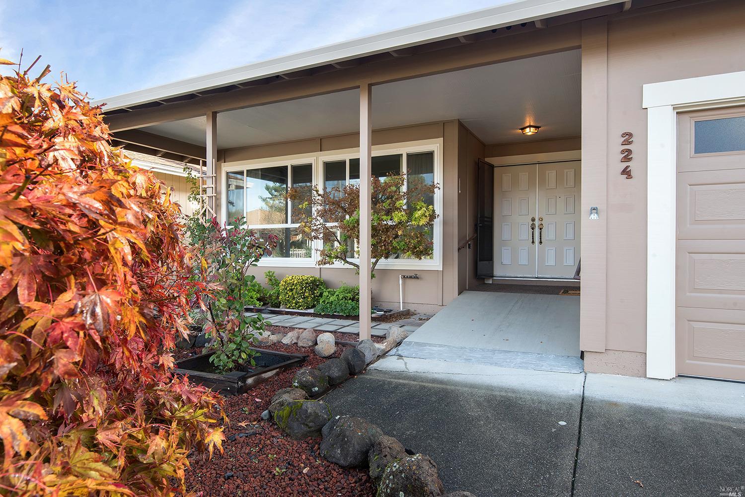 224 Prune Tree Dr, Healdsburg, CA 95448 photo 3