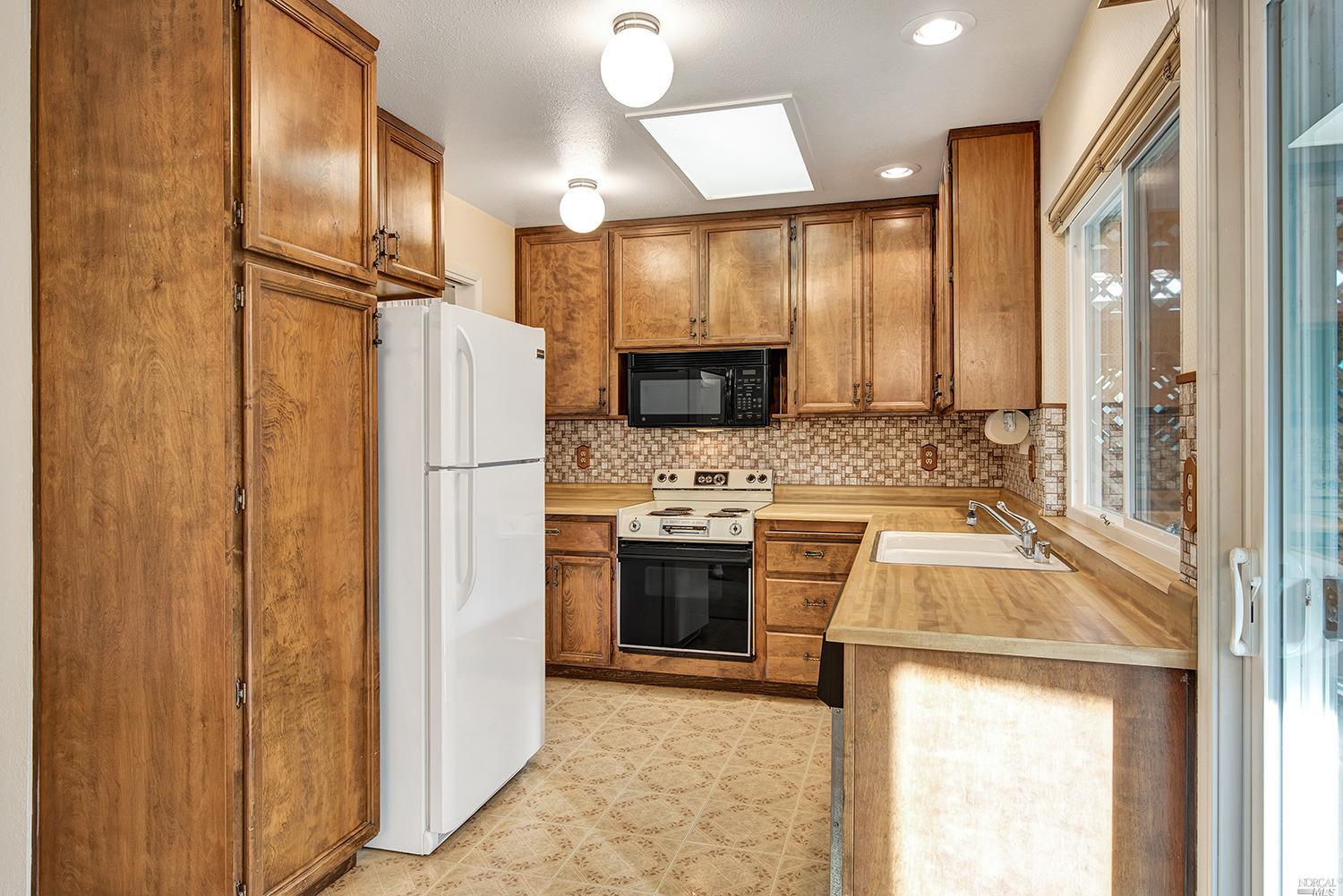 224 Prune Tree Dr, Healdsburg, CA 95448 photo 10