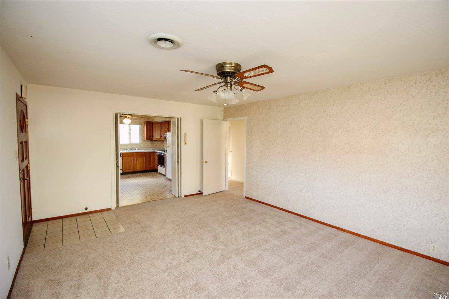 219 Jackson St, Fairfield, CA 94533 photo 5