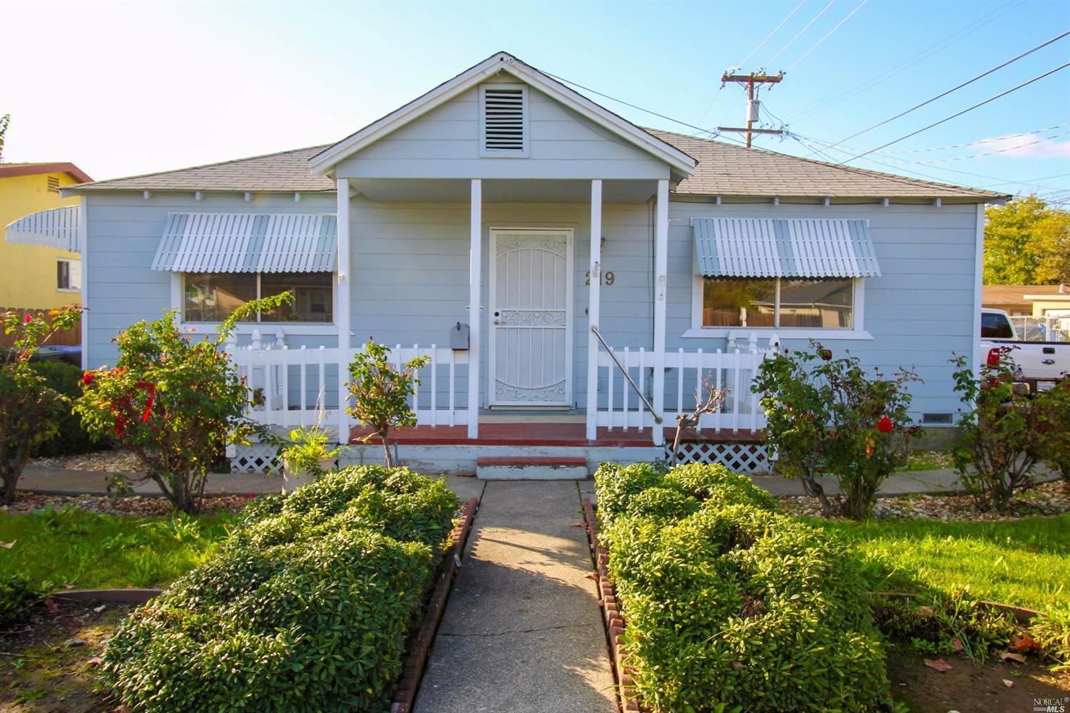 219 Jackson St, Fairfield, CA 94533 photo 1