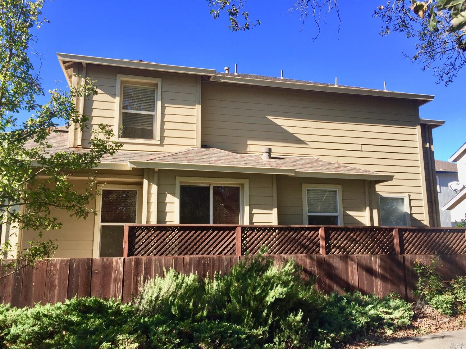 8922 Oakfield Ln, Windsor, CA 95492 photo 4