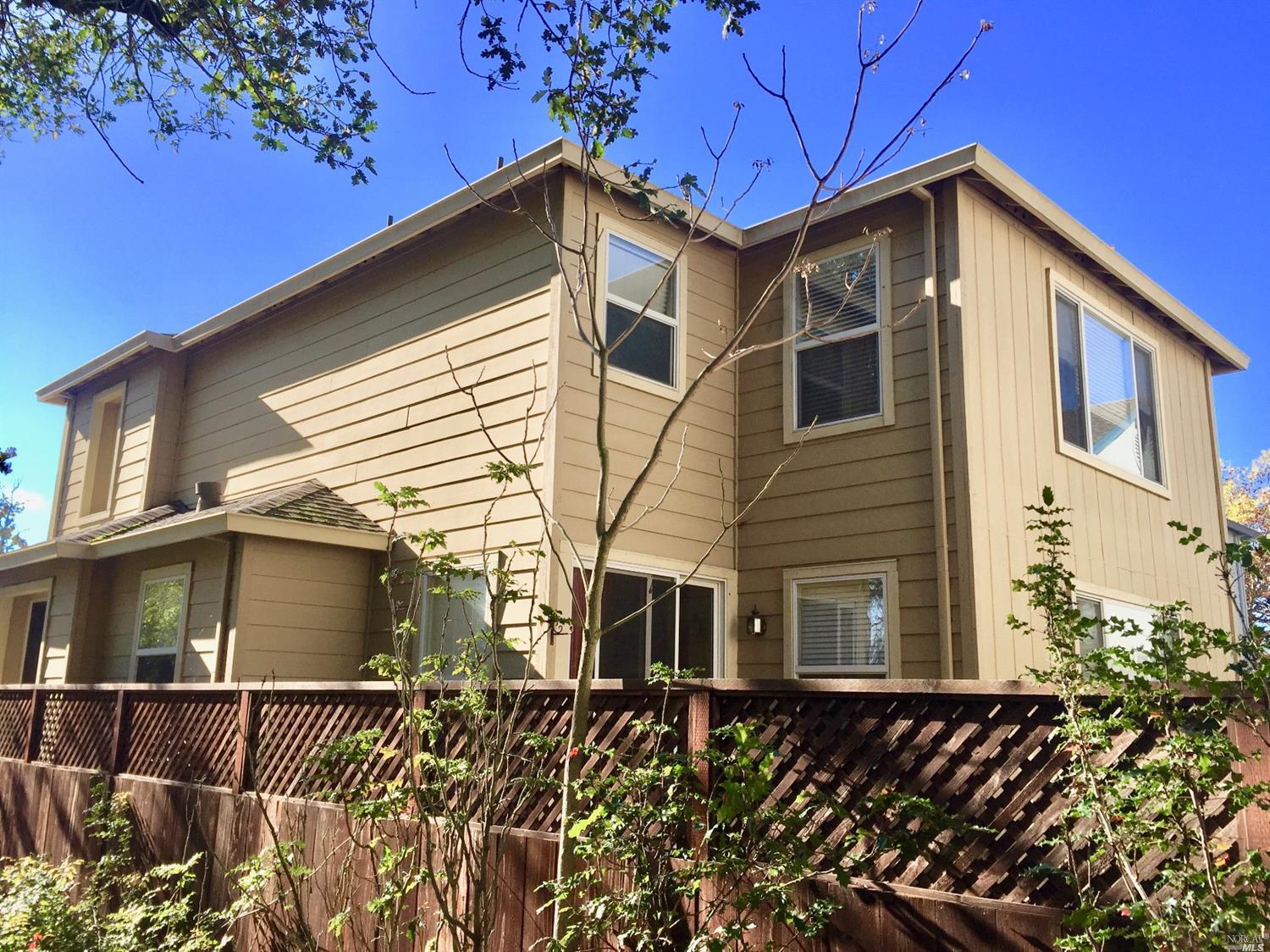 8922 Oakfield Ln, Windsor, CA 95492 photo 5