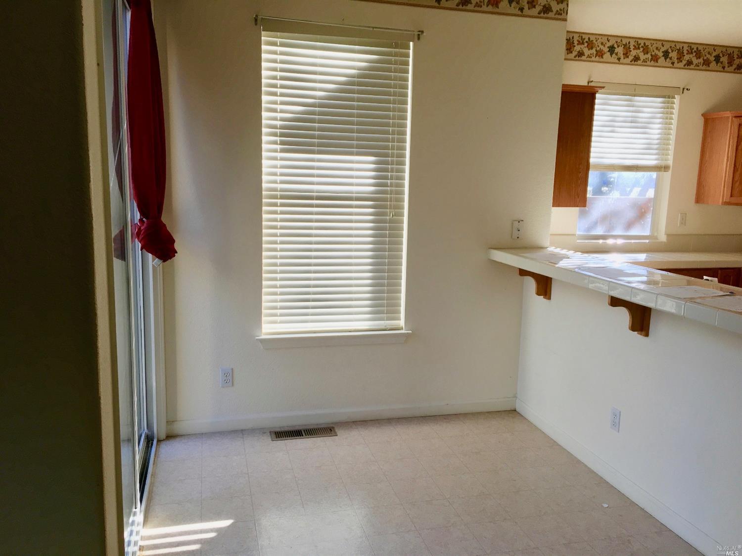8922 Oakfield Ln, Windsor, CA 95492 photo 18