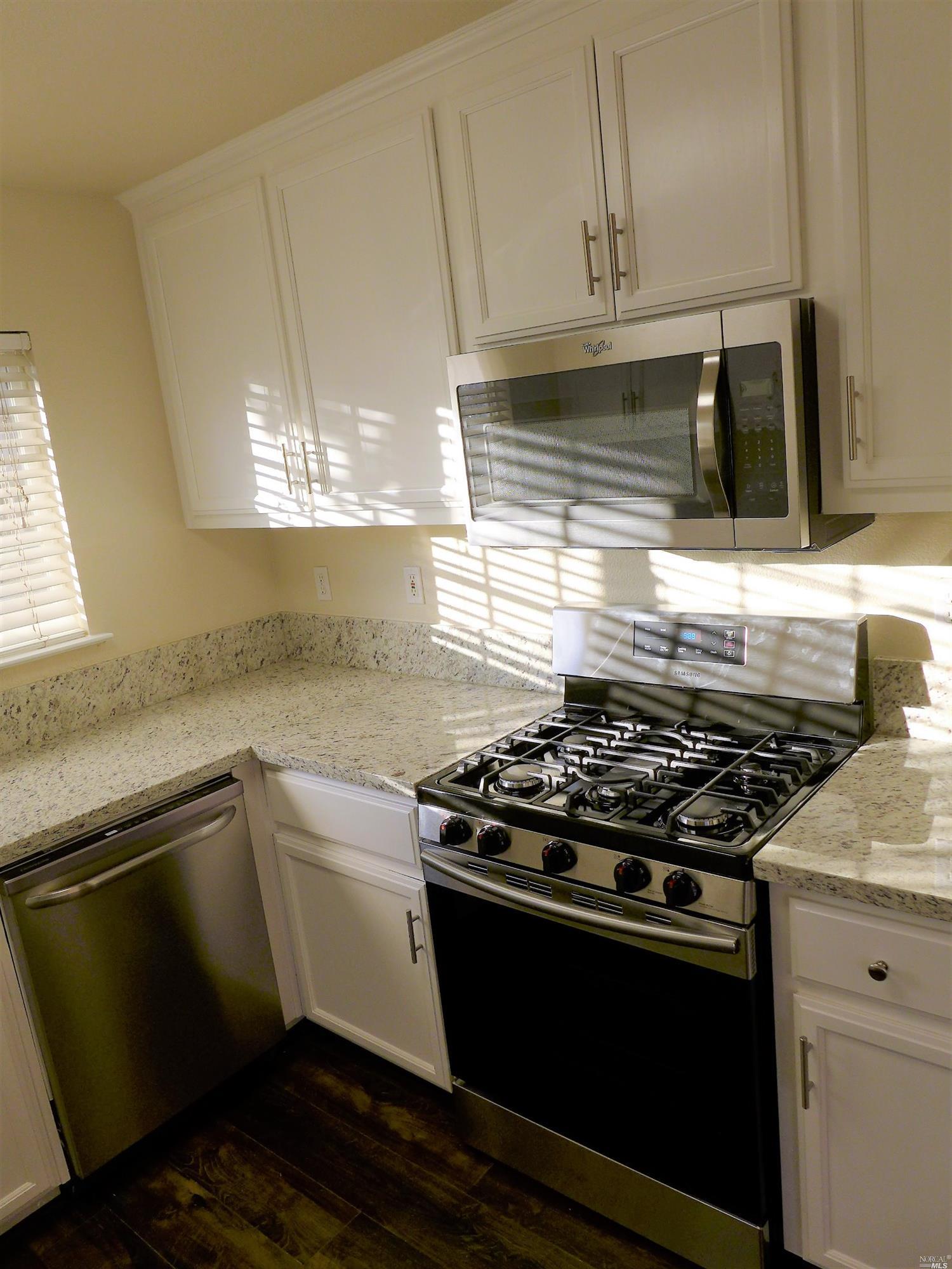 155 Ritter Ct, Fairfield, CA 94534 photo 3