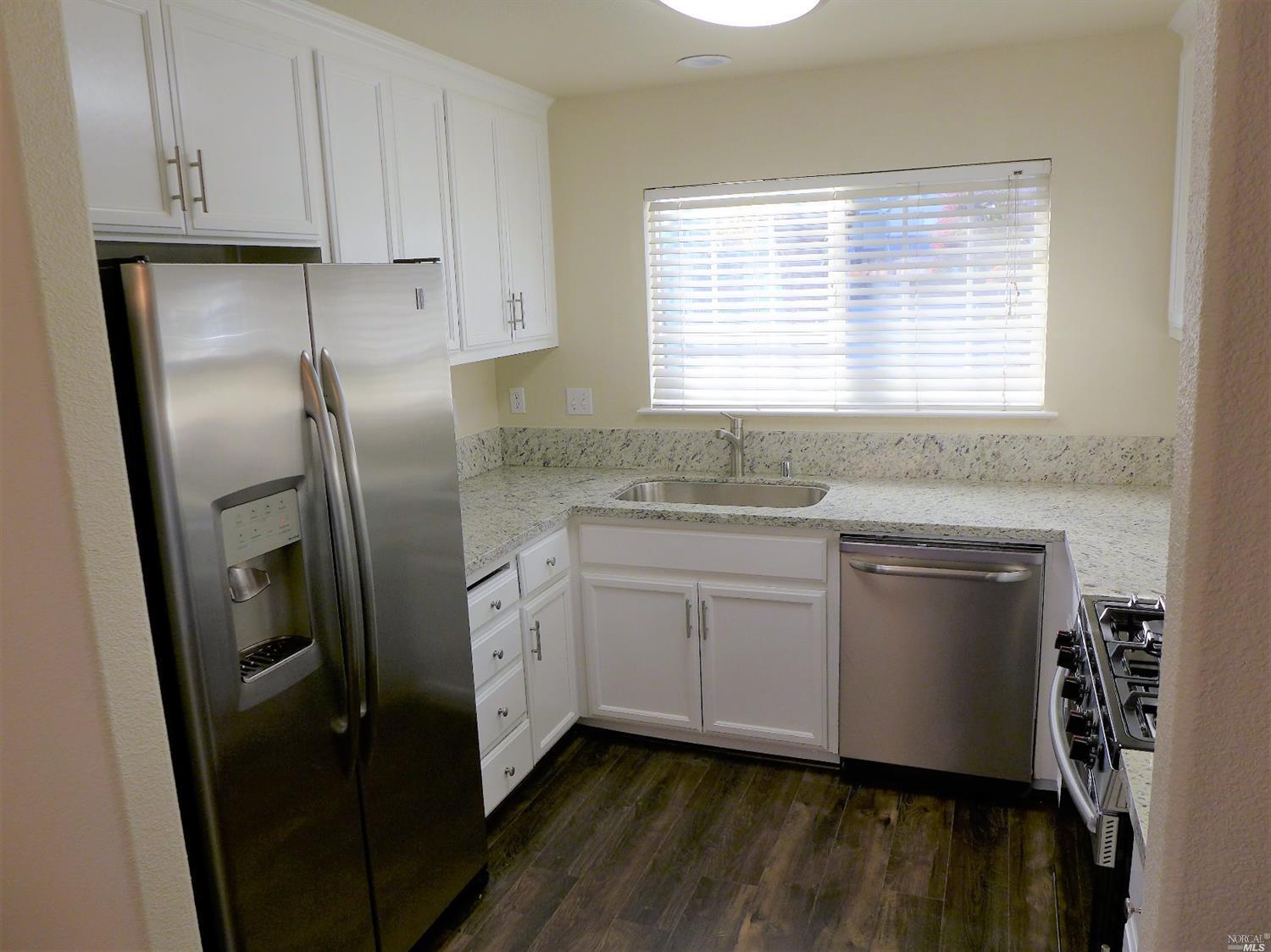 155 Ritter Ct, Fairfield, CA 94534 photo 2