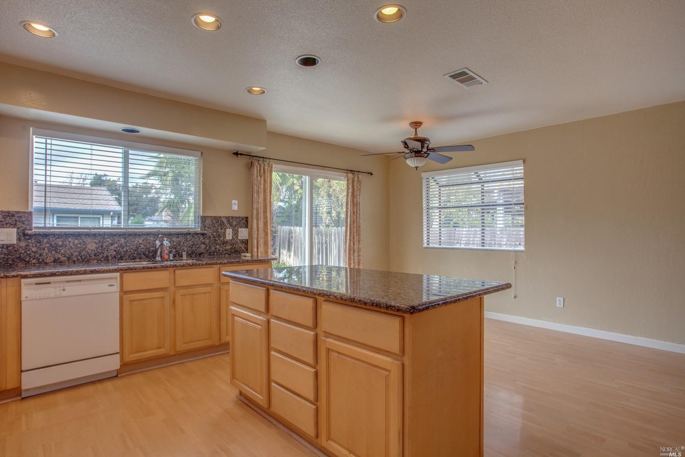 1729 Arguello Ct, Fairfield, CA 94534 photo 4