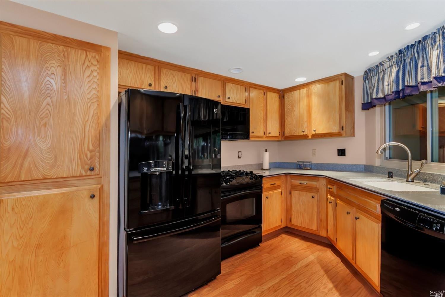 536 Silverado Cir, Fairfield, CA 94534 photo 6