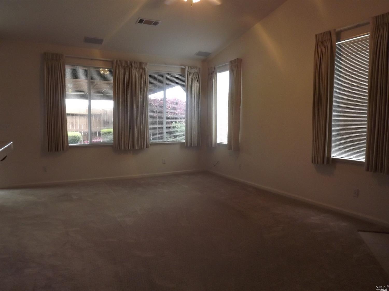 6653 Sawgrass Ln, Vallejo, CA 94591 photo 13