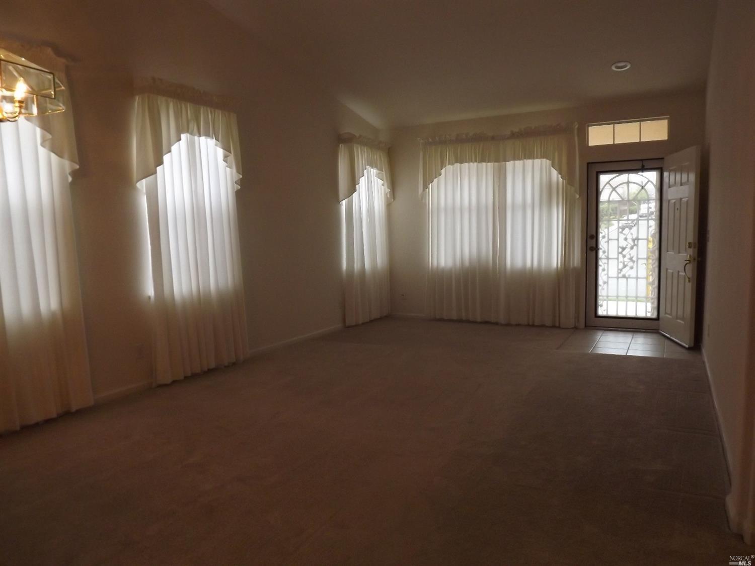 6653 Sawgrass Ln, Vallejo, CA 94591 photo 10