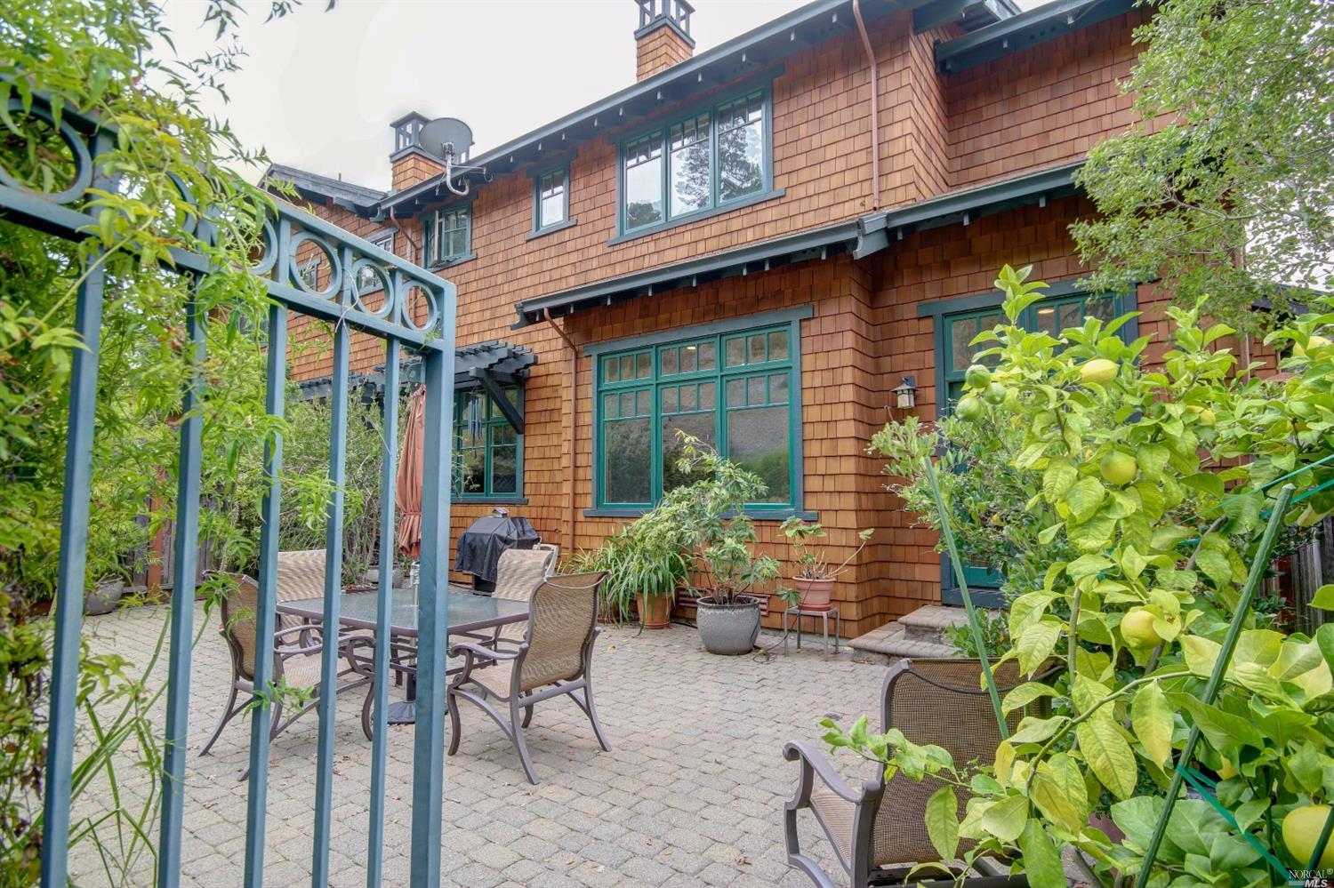 Undisclosed, Kentfield, CA 94904 photo 4