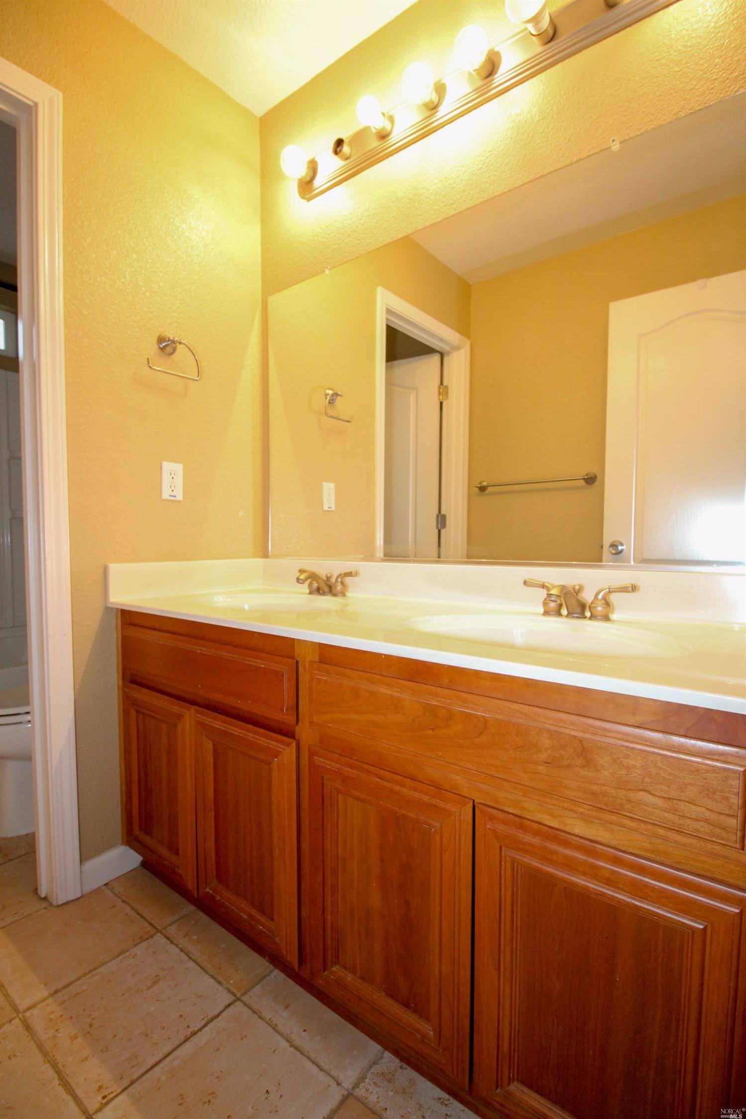 717 Greentree Cir, Fairfield, CA 94534 photo 24