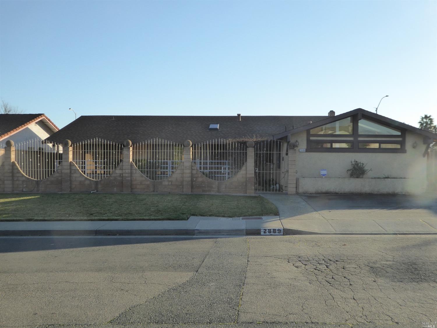 2889 Calaveras Dr, Fairfield, CA 94534 photo 1