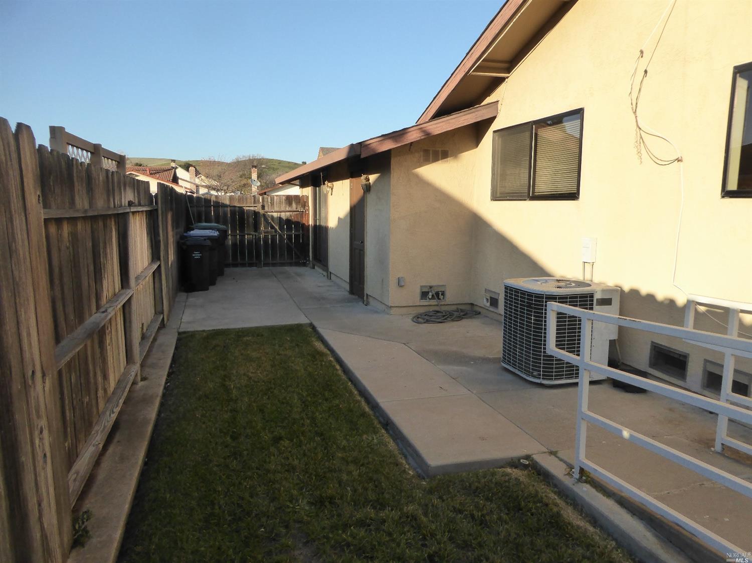 2889 Calaveras Dr, Fairfield, CA 94534 photo 25