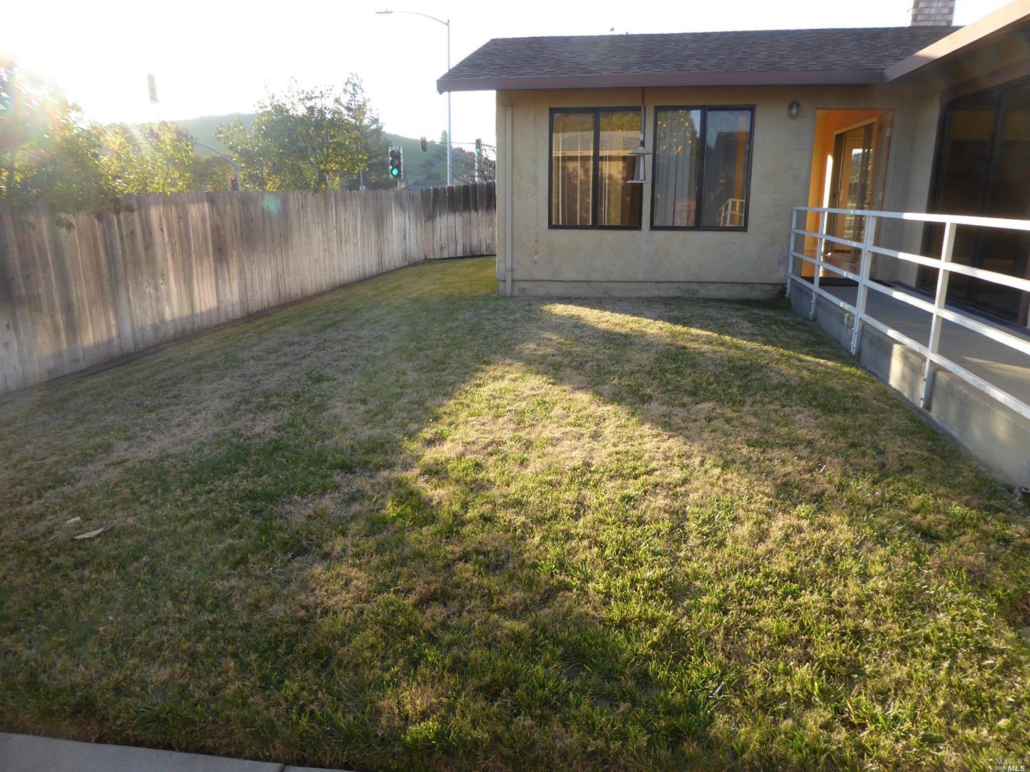 2889 Calaveras Dr, Fairfield, CA 94534 photo 18