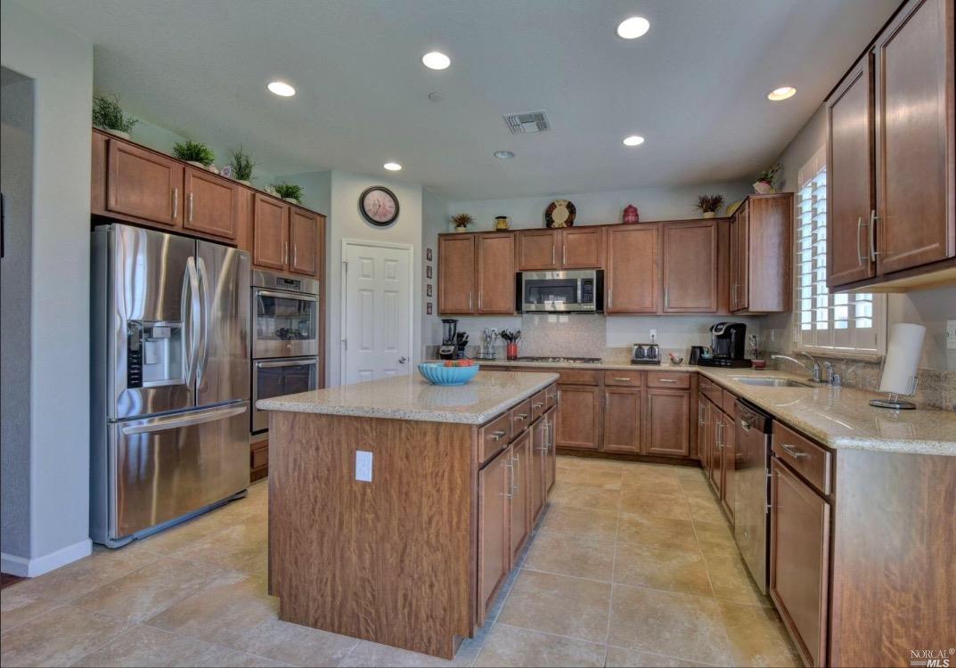 5213 Ralph Moore Ln, Fairfield, CA 94533 photo 8