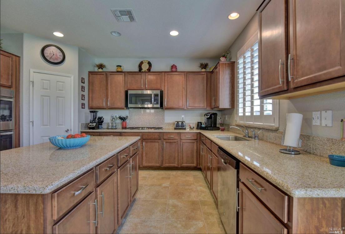 5213 Ralph Moore Ln, Fairfield, CA 94533 photo 9