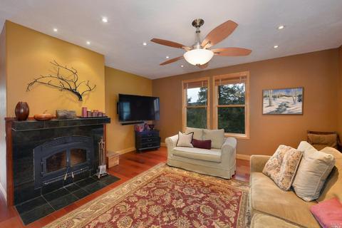 2374 Riverview Dr, Healdsburg, CA 95448 photo 9