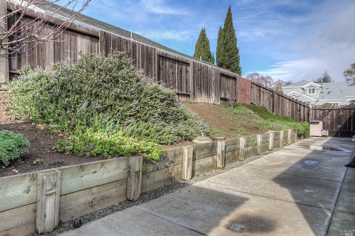 730 Barton Way, Benicia, CA 94510 photo 27