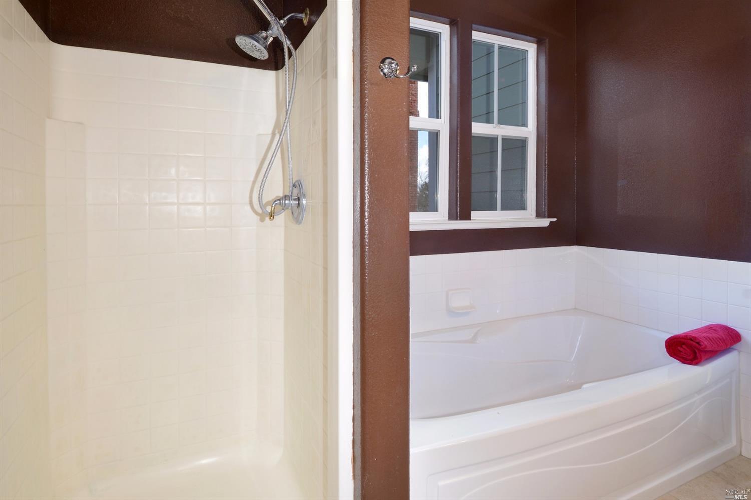 9022 Windsor Rd, Windsor, CA 95492 photo 16