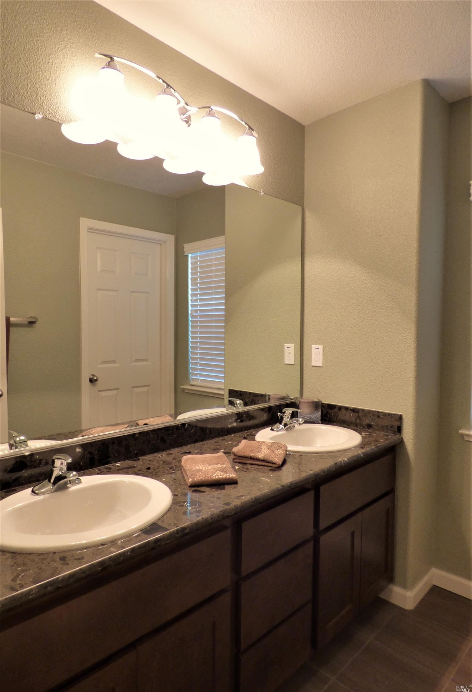 5285 Gramercy Cir, Fairfield, CA 94533 photo 9