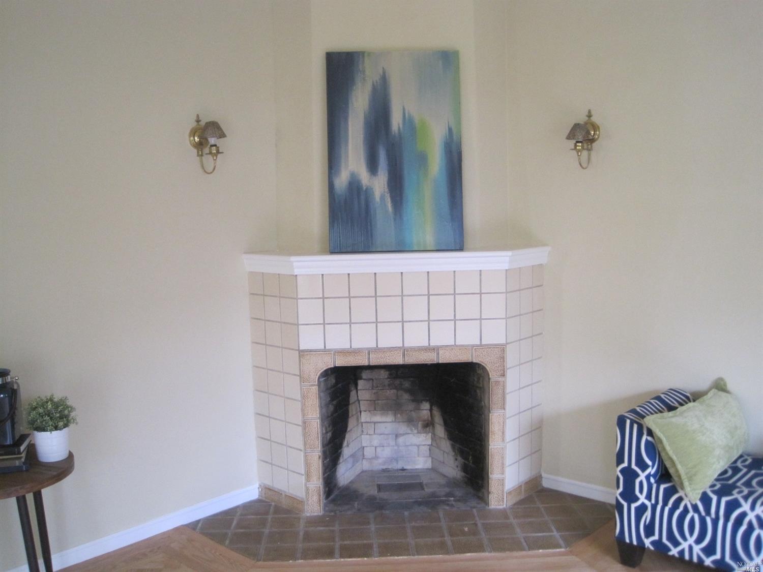 27 La Vuelta St, Vallejo, CA 94590 photo 9