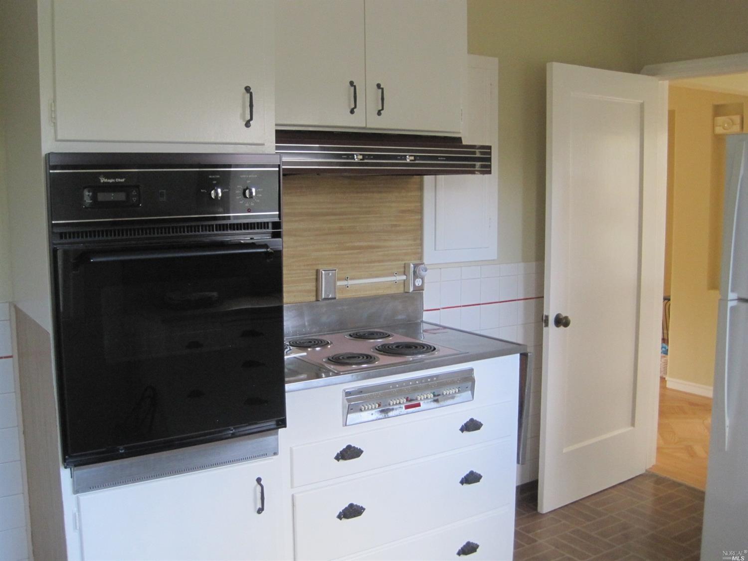 27 La Vuelta St, Vallejo, CA 94590 photo 12