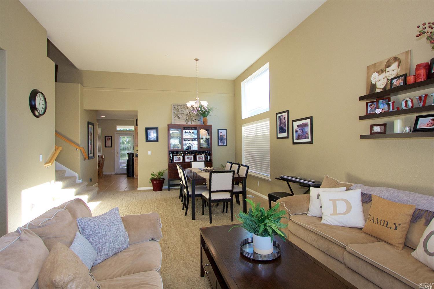 8038 Leno Dr, Windsor, CA 95492 photo 3