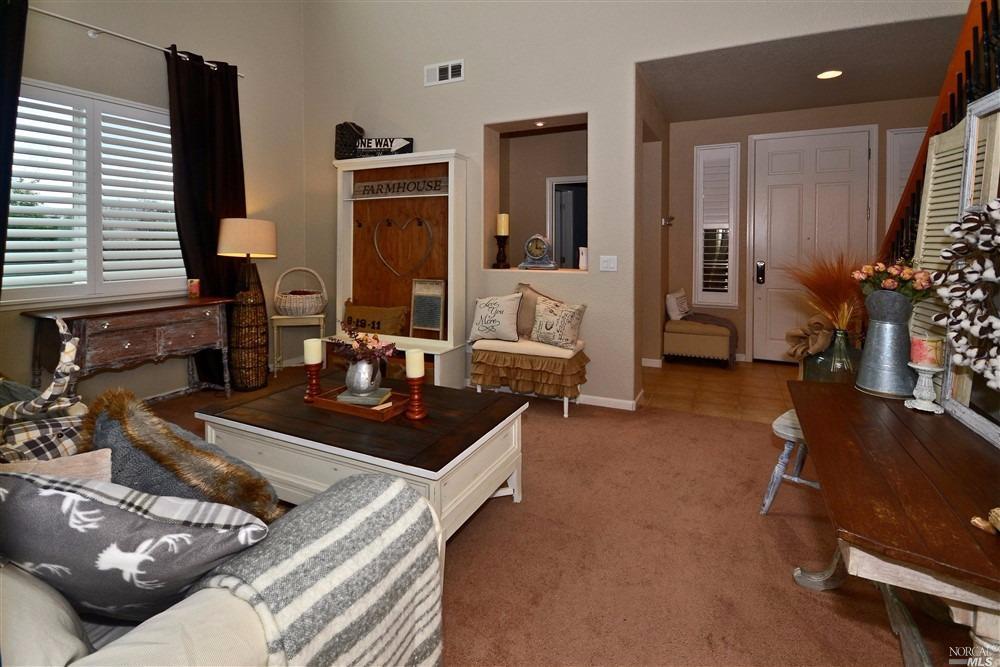 887 Hampton St, Vacaville, CA 95687 photo 17