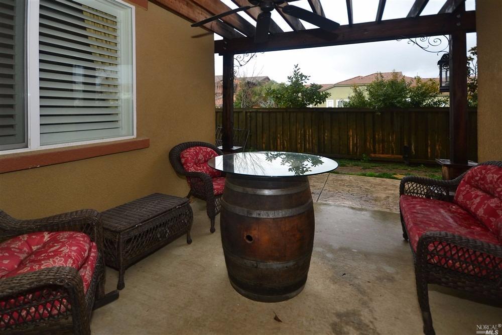 887 Hampton St, Vacaville, CA 95687 photo 35