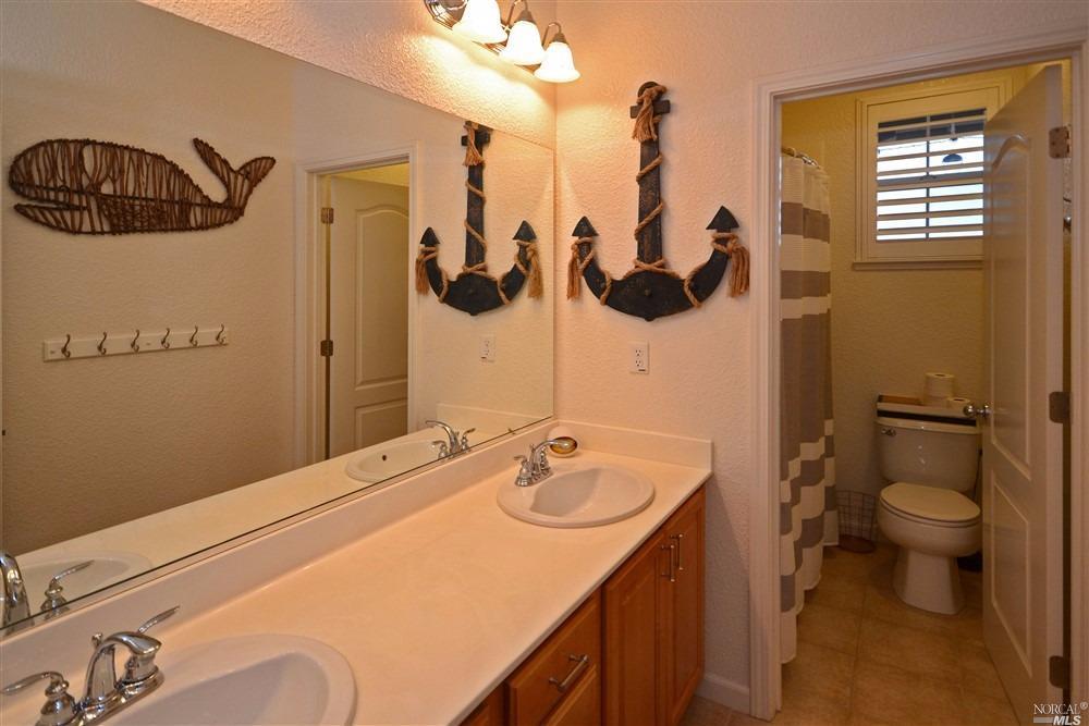 887 Hampton St, Vacaville, CA 95687 photo 26