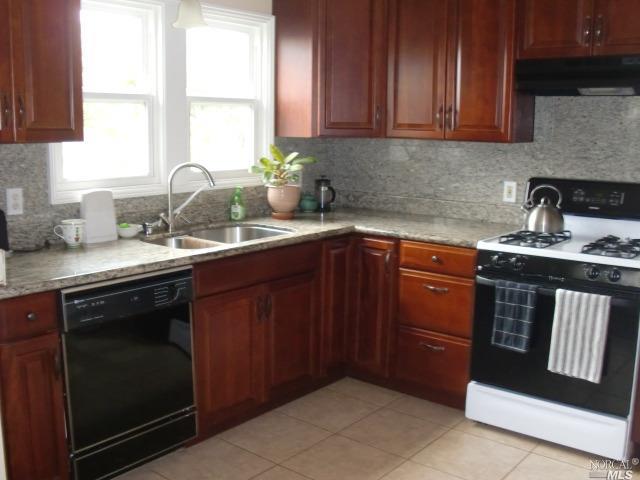 499 Wallace Ave, Vallejo, CA 94590 photo 17