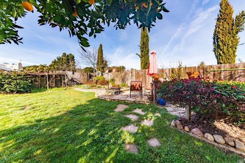 67 Hillview Dr, Cloverdale, CA 95425 photo 10