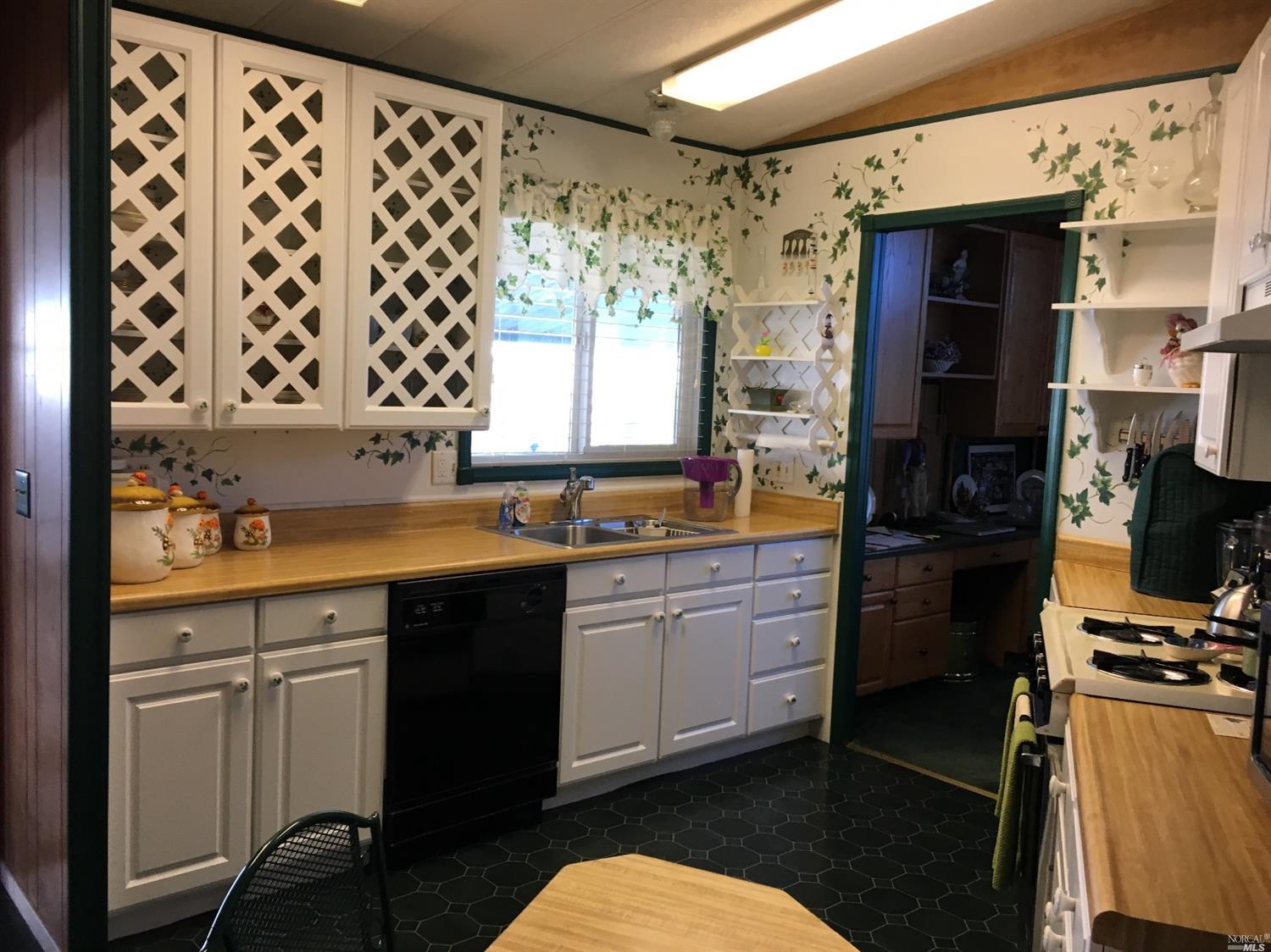 8081 A St, Windsor, CA 95492 photo 3