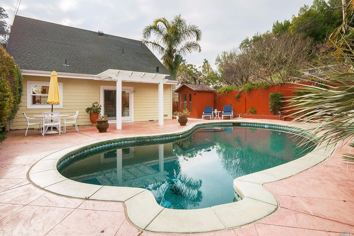 112 Cascade Dr, Fairfax, CA 94930 photo 10
