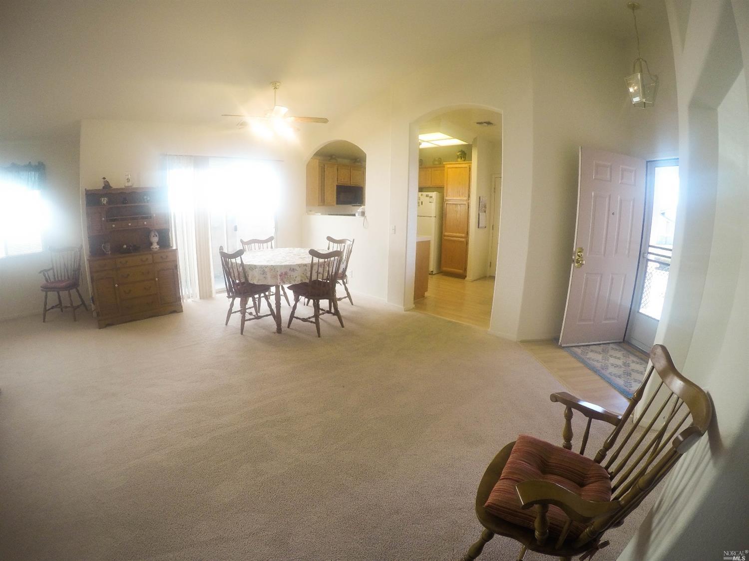 302 Bartlett Ln, Vacaville, CA 95687 photo 17