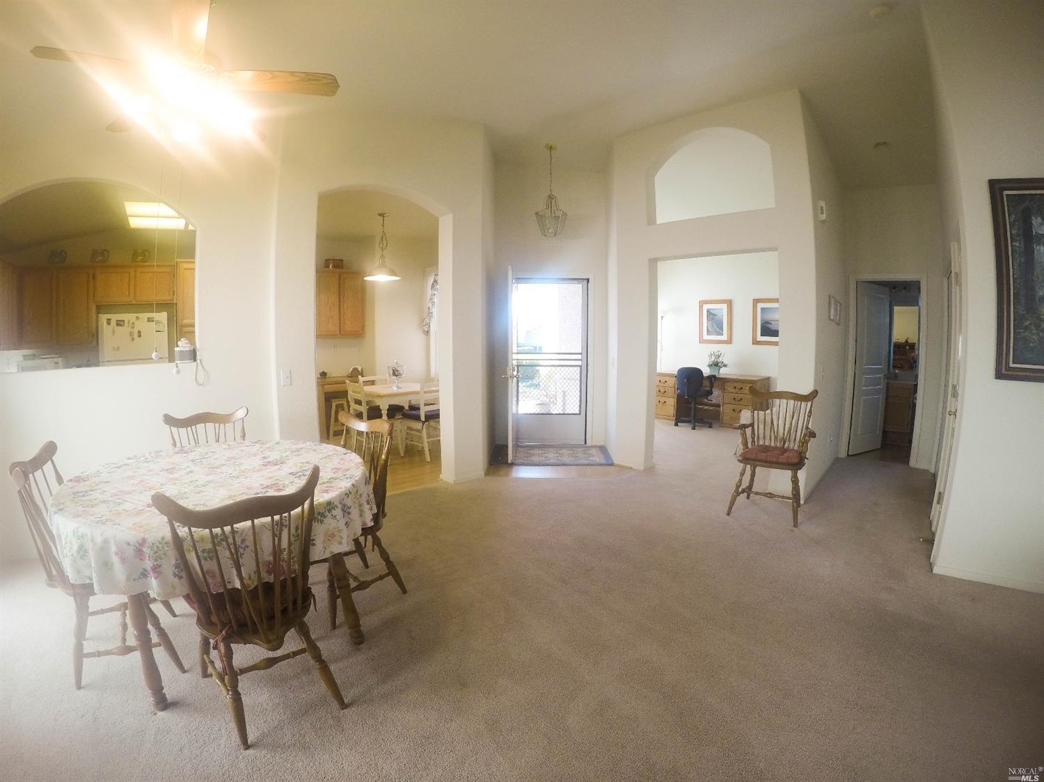 302 Bartlett Ln, Vacaville, CA 95687 photo 16