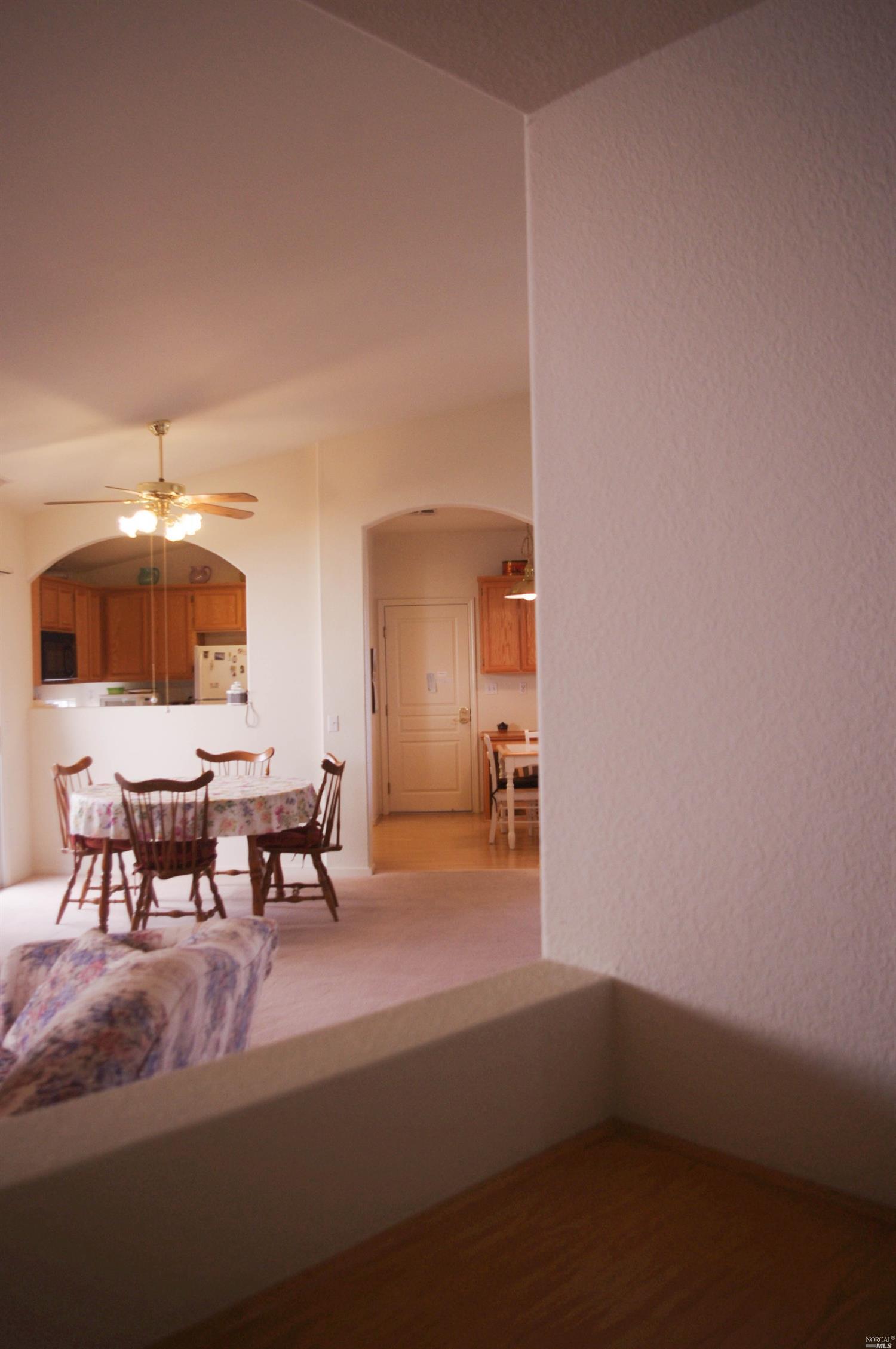 302 Bartlett Ln, Vacaville, CA 95687 photo 27